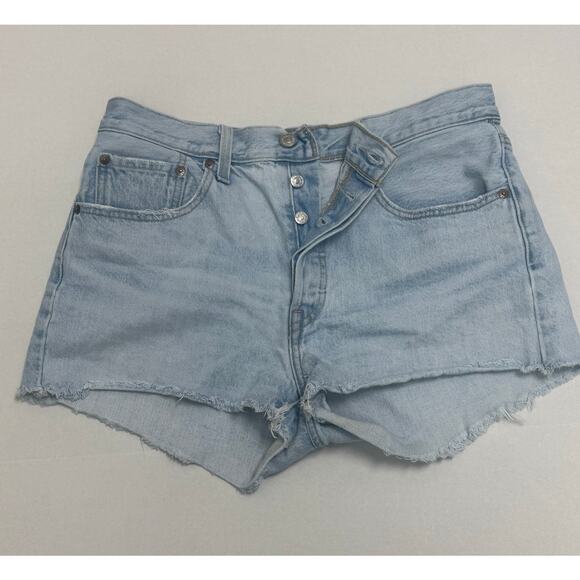 Levi's Women's 501‎ Shorts Size 30 Cut offs Button Fly 2" inseam - Picture 2 of 8